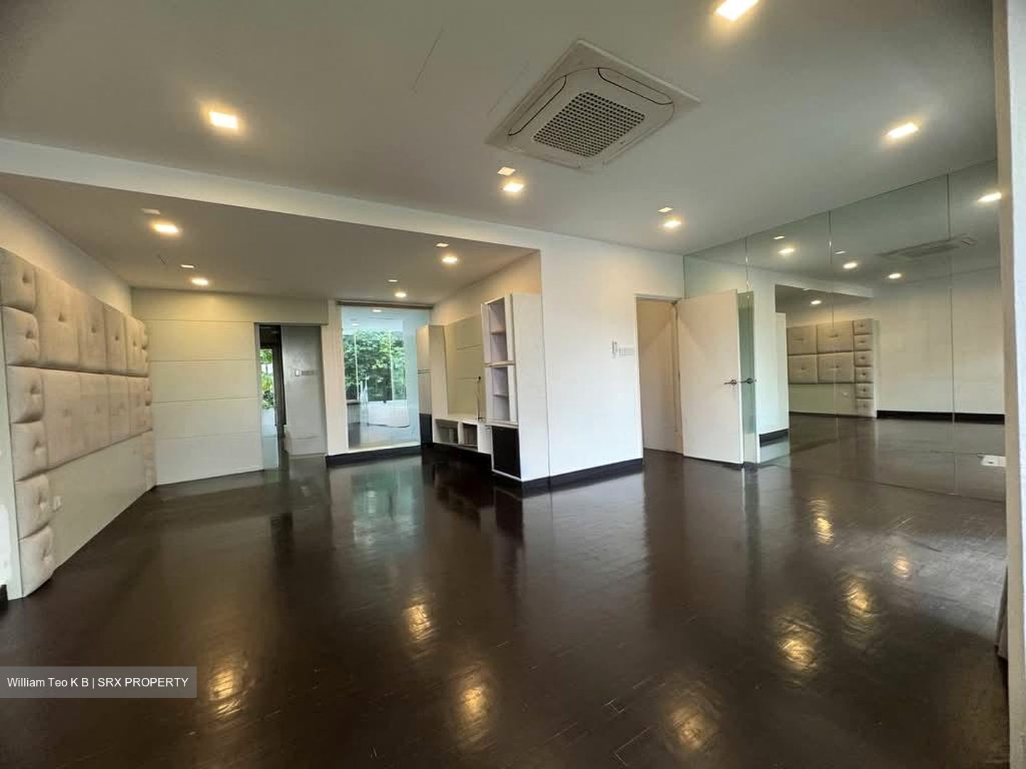 La Suisse (D11), Terrace #562062301